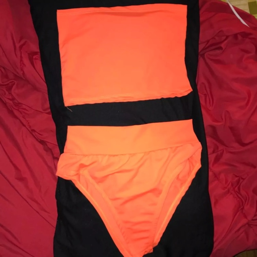 High waisted bikini
