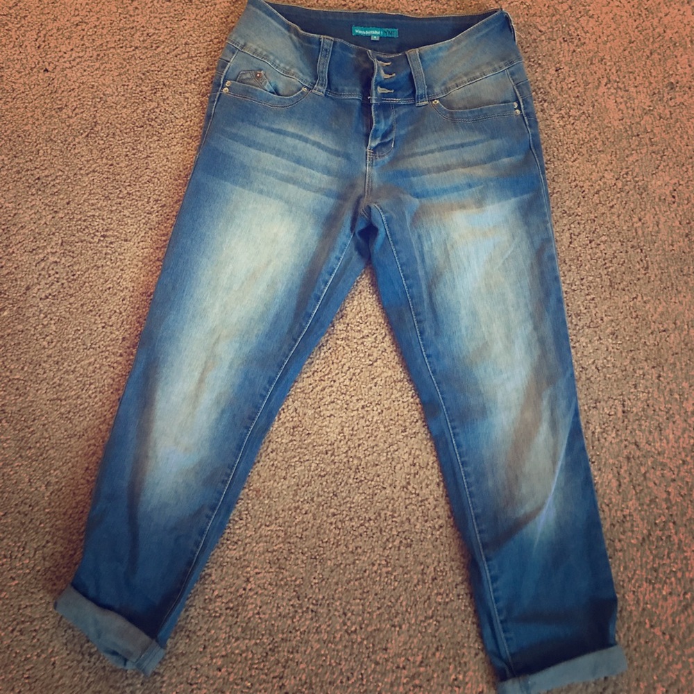 ✨WANNA BETA BUTT?✨ by YMI Capris👖