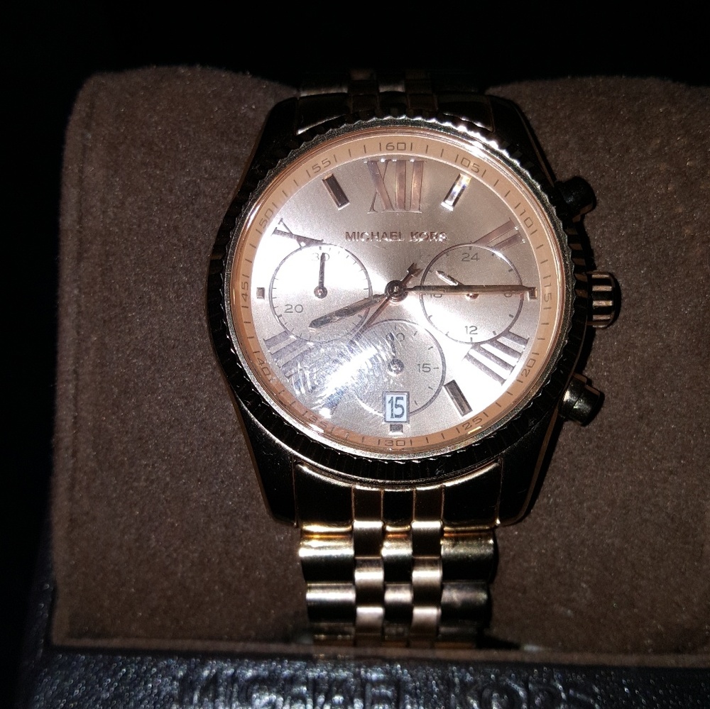 MK watch - Picture 3 of 4