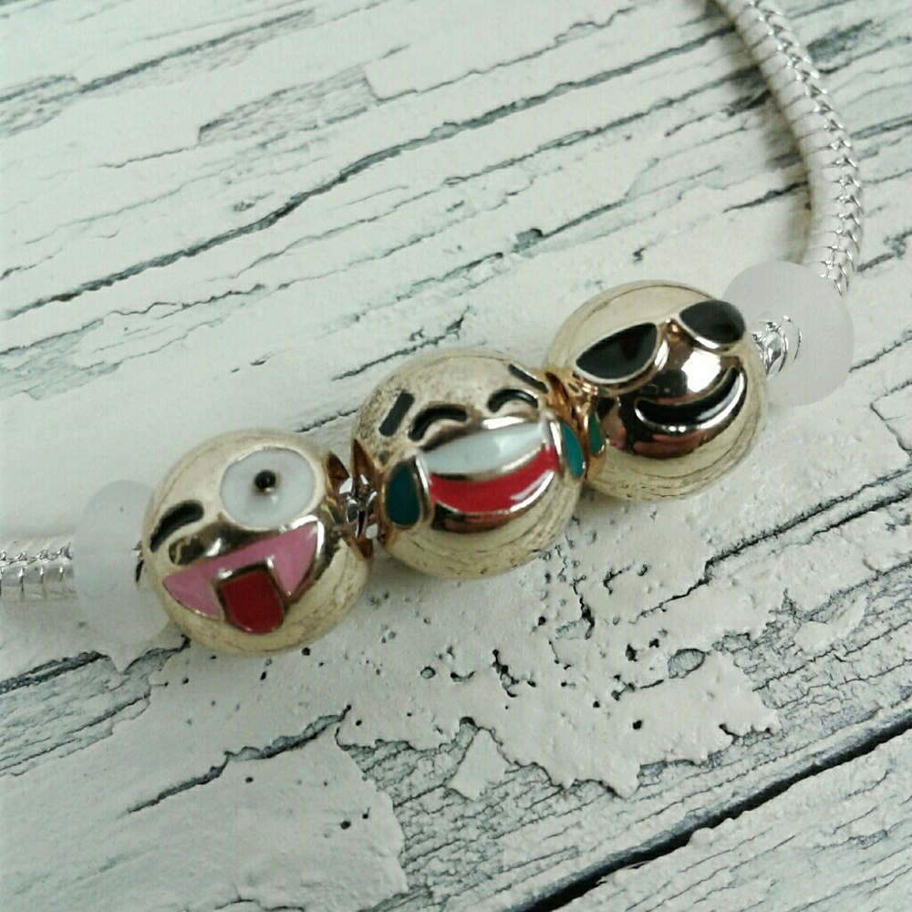 Emoji 18K White Gold Plating Charm