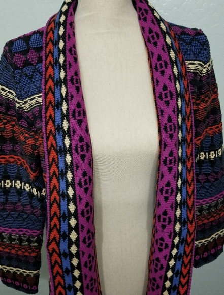 Tigerlily Luna Cardi - Picture 3 of 8