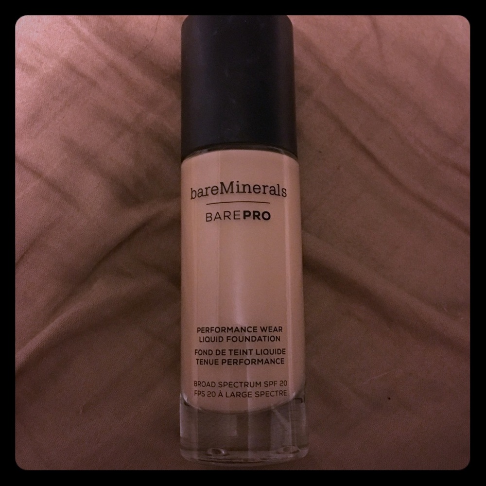 Bare Pro liquid full coverage foundation