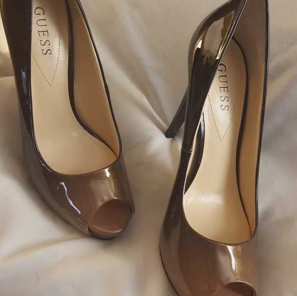 Meet your Posher, Zee - Picture 3 of 3