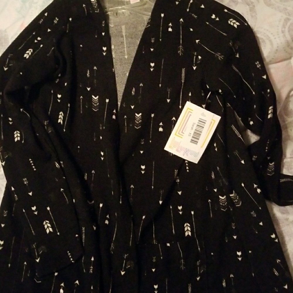 Major unicorn!!!! Xs lularoe sarah some stretch