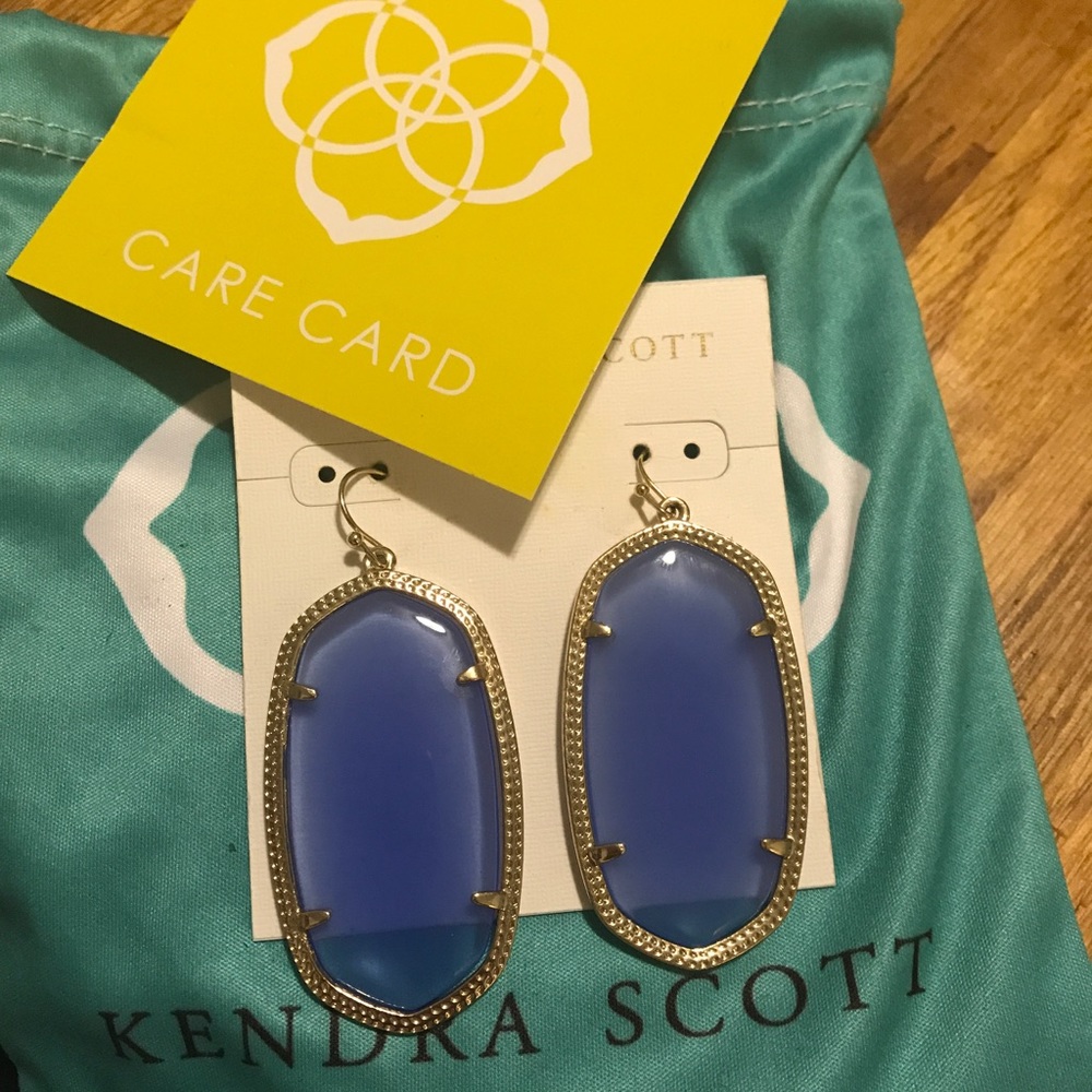 🚫SOLD🚫Kendra Scott Danielle's blue