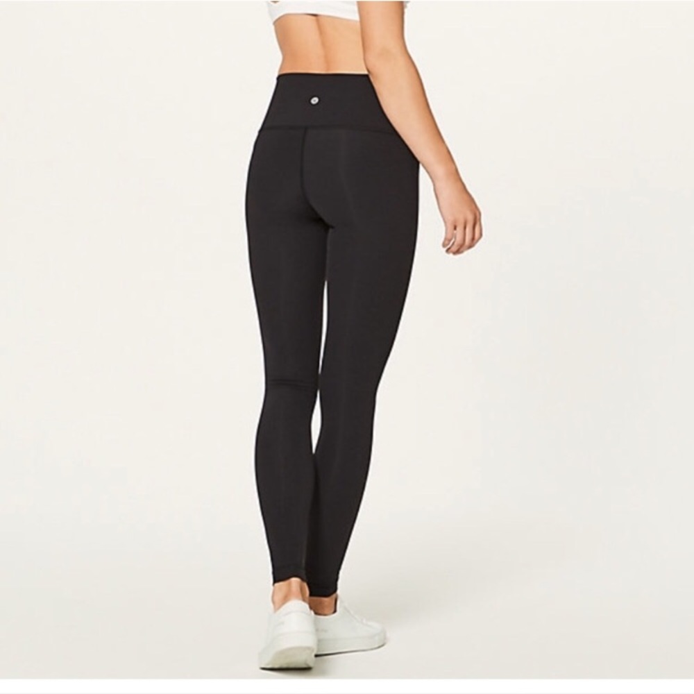 black lululemon leggings