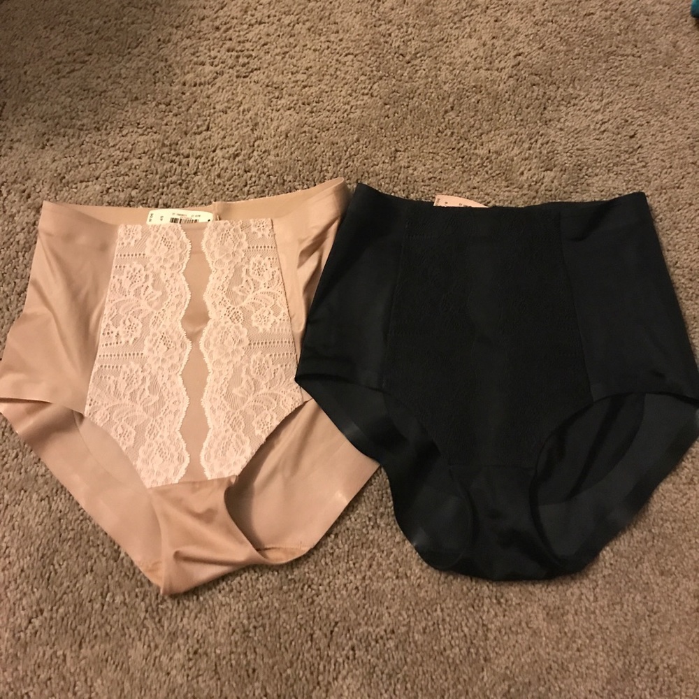 NWT Victoria’s Secret Hold Please Slimming briefs