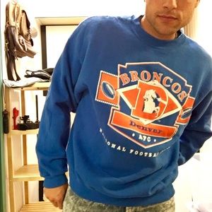Vintage Denver Broncos Sweatshirt