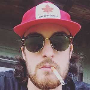 Meet your Posher, Alex