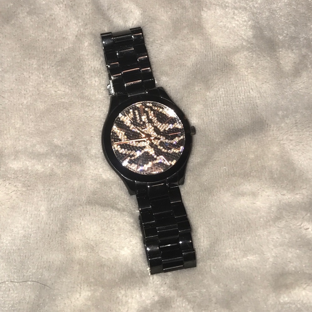 Mk Watch - image 3