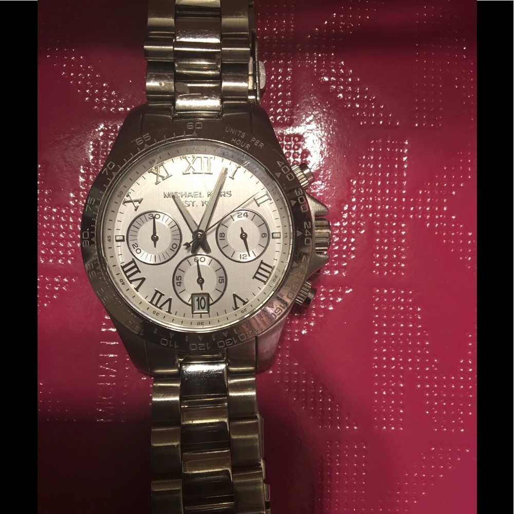 Authentic MK watch good condition. Must sell asap