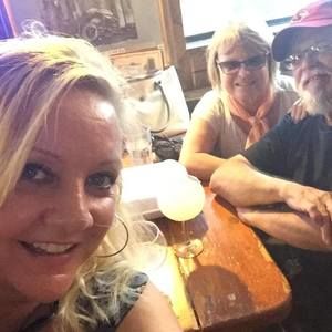 Meet your Posher, Linda