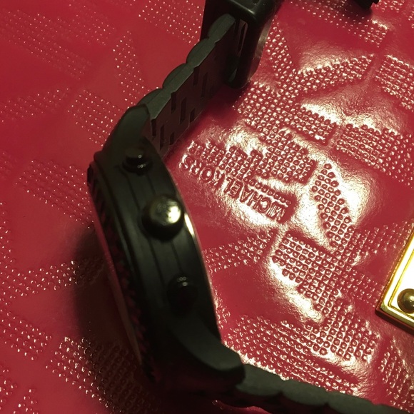 Authentic MK watch - Picture 3 of 4