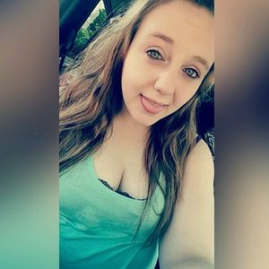 Meet your Posher, Cambria