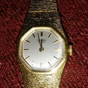 Ladies watch Ladies watch
