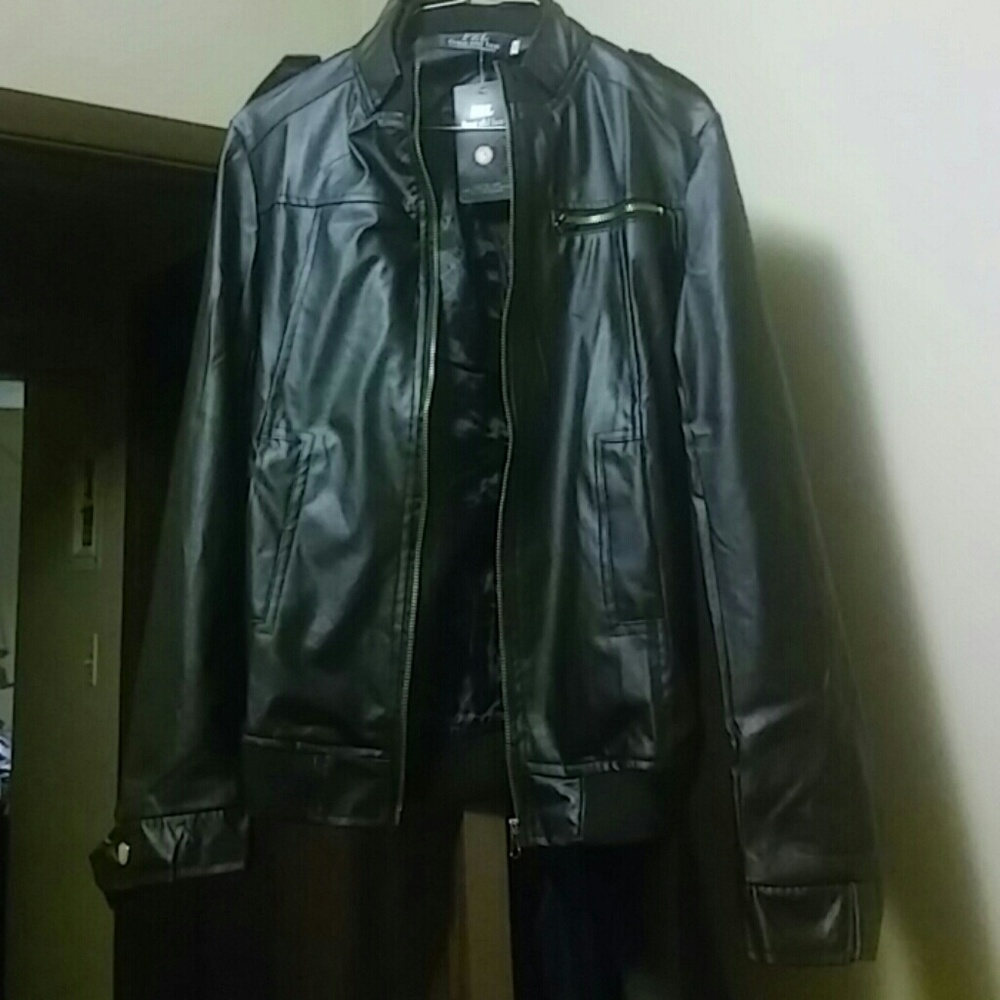 Medium-sized Chinese faux leather jacket