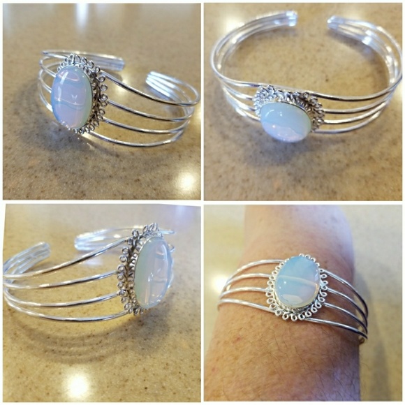 Genuine 70ct Milky Opal Cabochon Cuff Bracelet - Picture 2 of 4