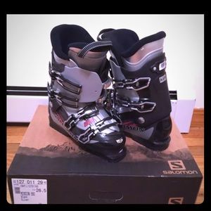 Salomon ski boots