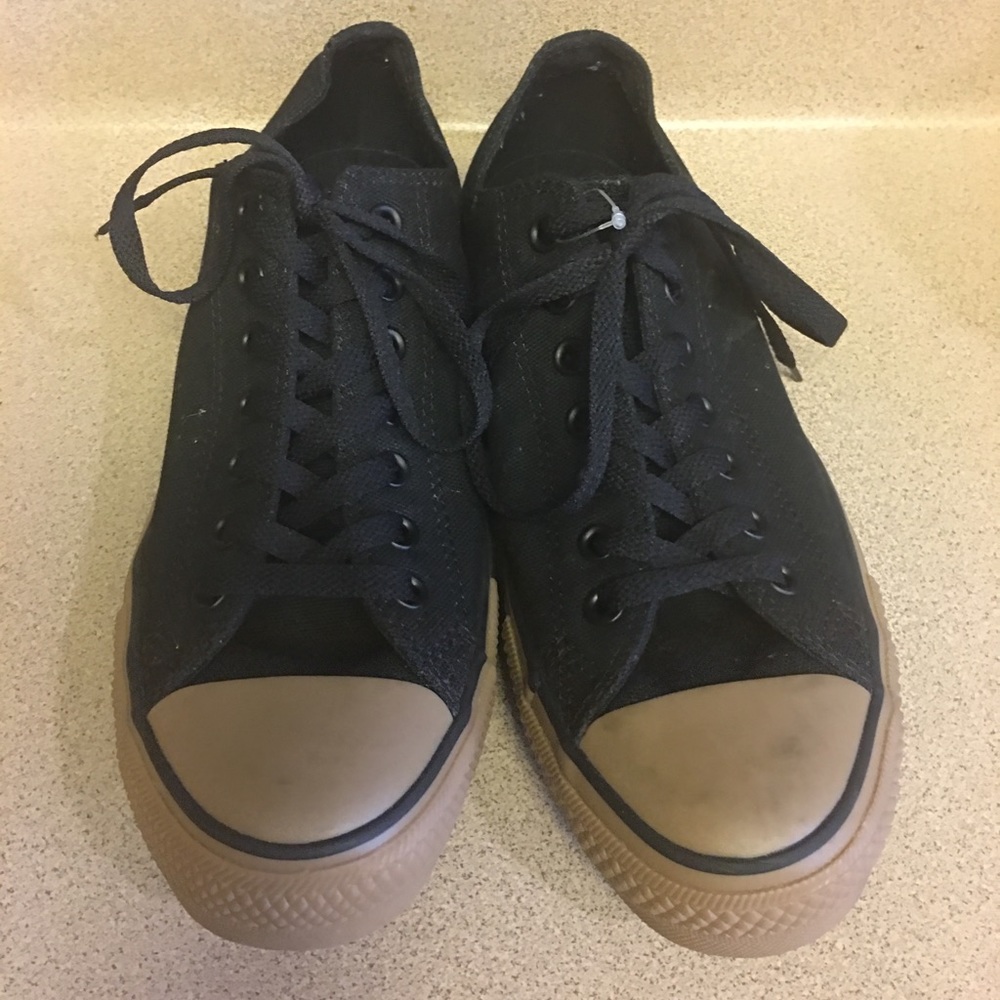 New Converse 146928C Men's 10 Black/Gum Canvas - Picture 2 of 6