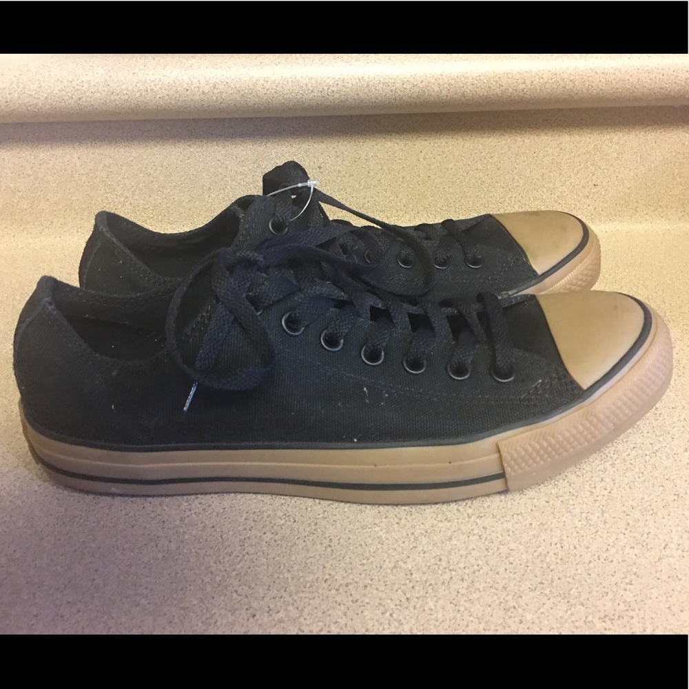 New Converse 146928C Men's 10 Black/Gum Canvas - Picture 3 of 6