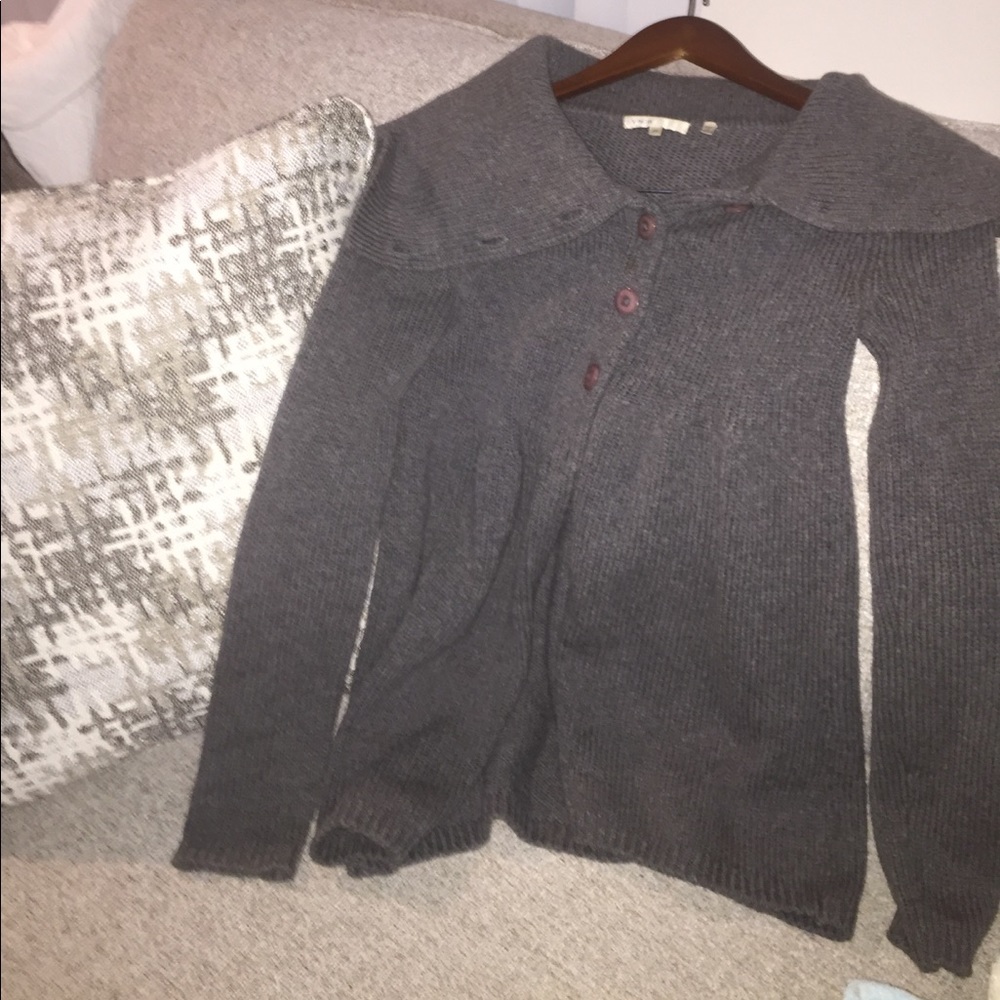 Vince Grey Button neck sweater