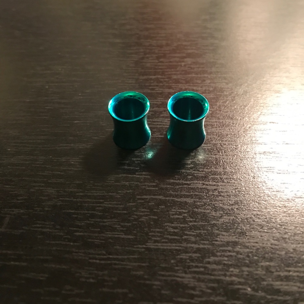 Green plugs
