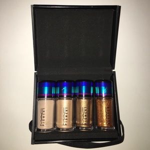 Mac charming pigments glitters