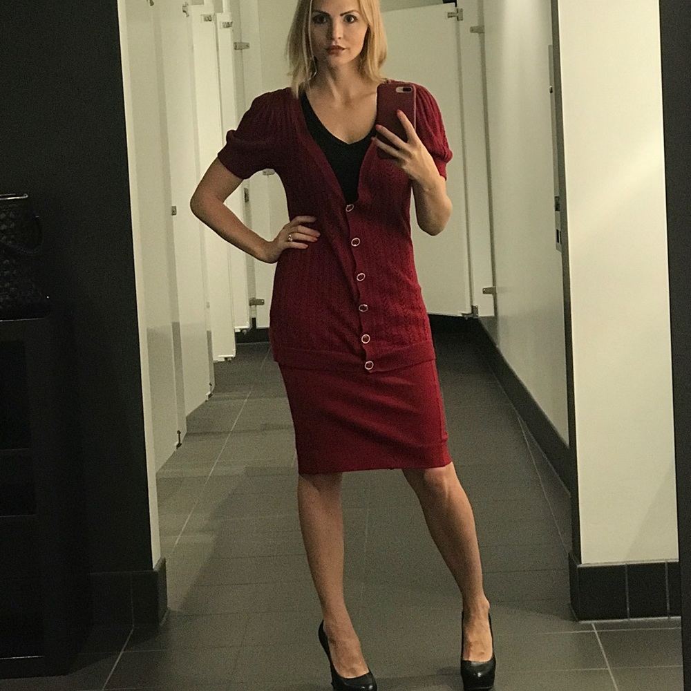 DVF burgundy skirt