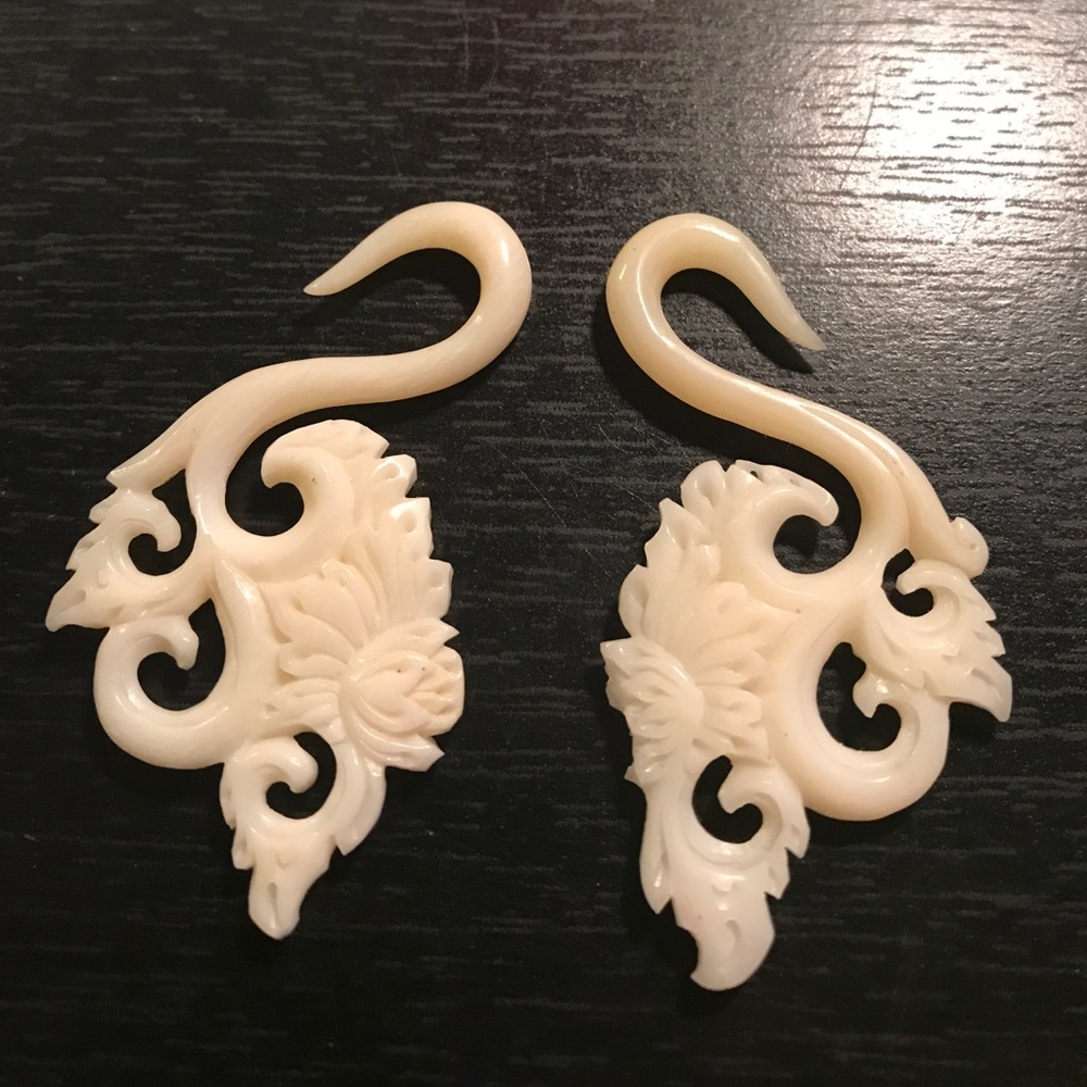 White flower hangers