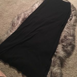 ๐side slit maxi skirt ๐side slit maxi skirt