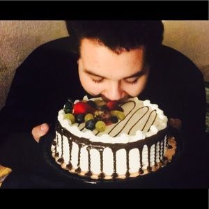 Meet your Posher, Henry