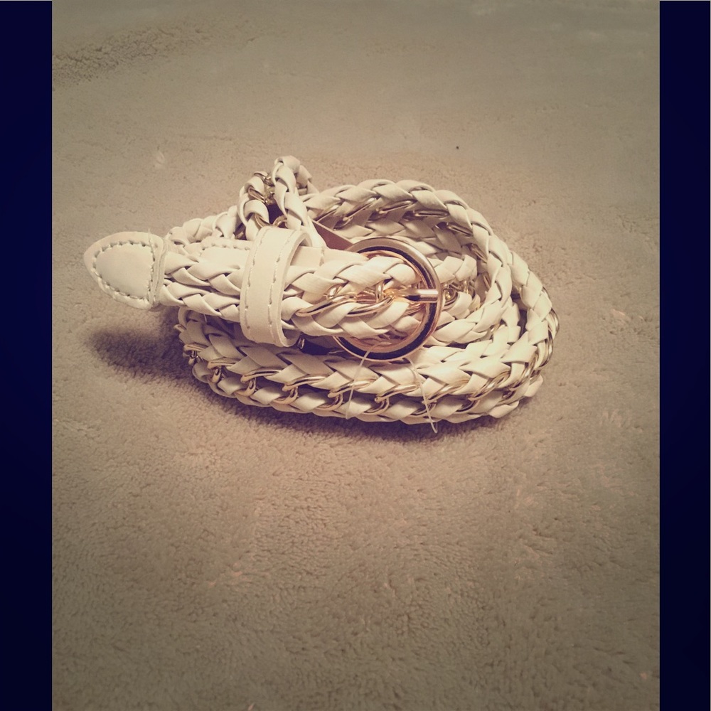 Francesca's belt
