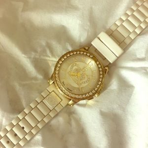 Juicy watch Juicy watch