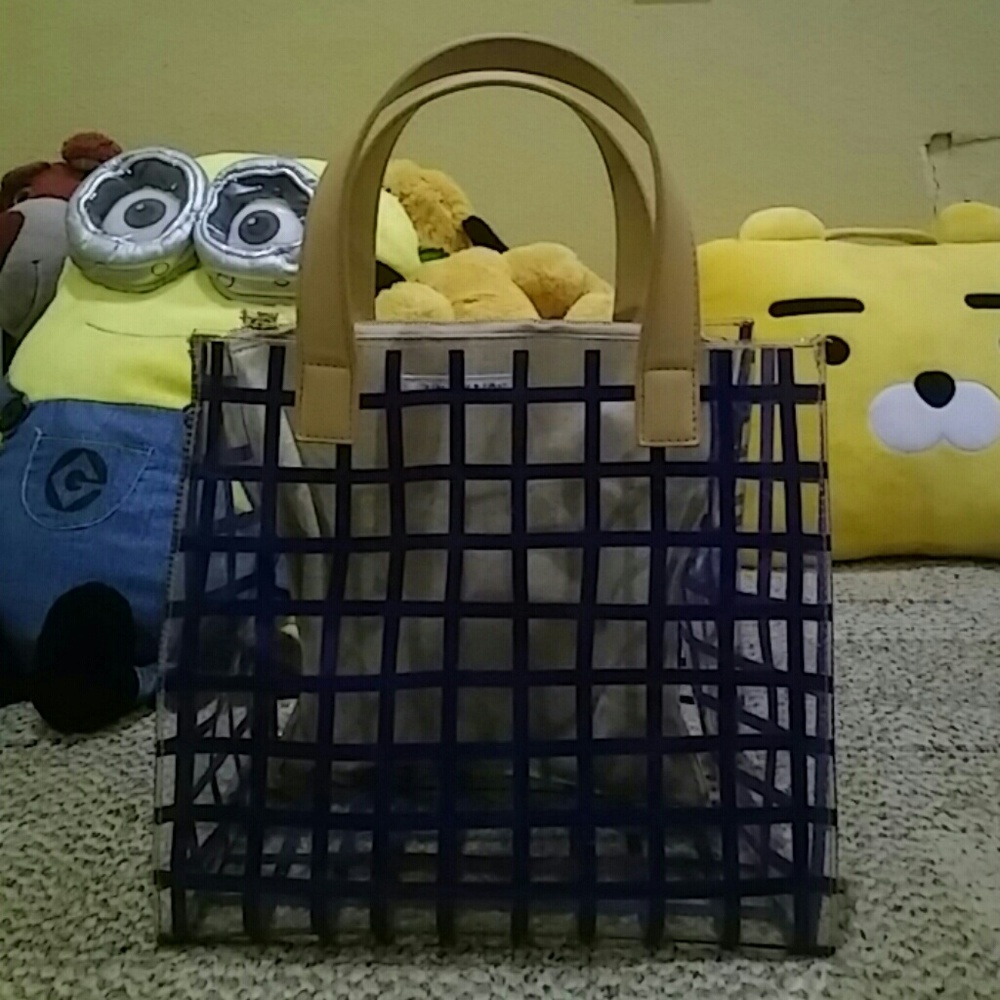 UN BILLION translucent bag