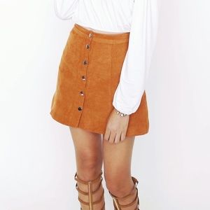 H&M Brown/ Tan Suede Buttoned Skirt 🍂