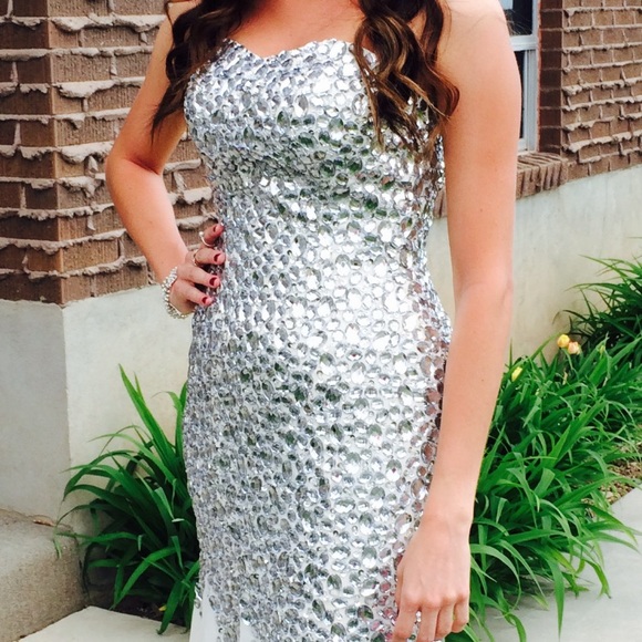 Champagne Homecoming/Prom Dress - Picture 4 of 4