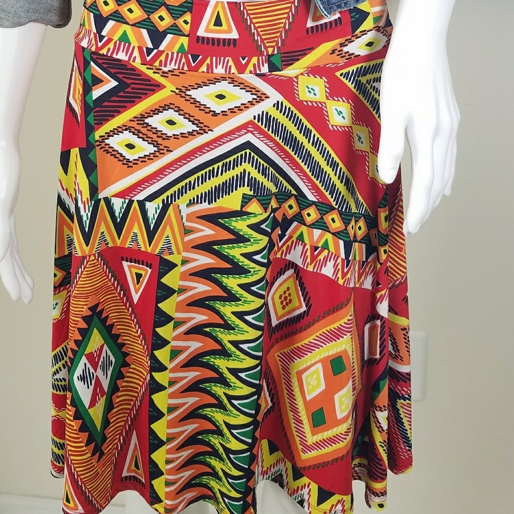 NWOT LuLa Roe girls Azure geometric skirt size 14