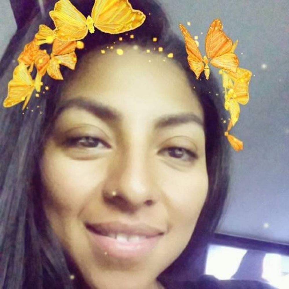 Meet your Posher, Laura