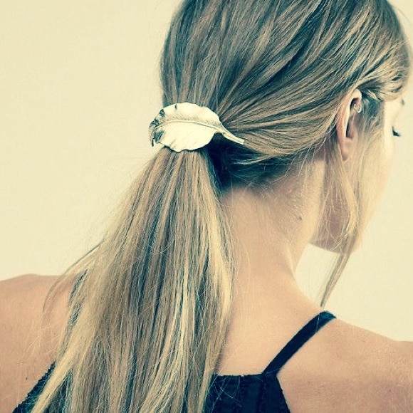 Feather Hair Tie - Picture 3 of 3