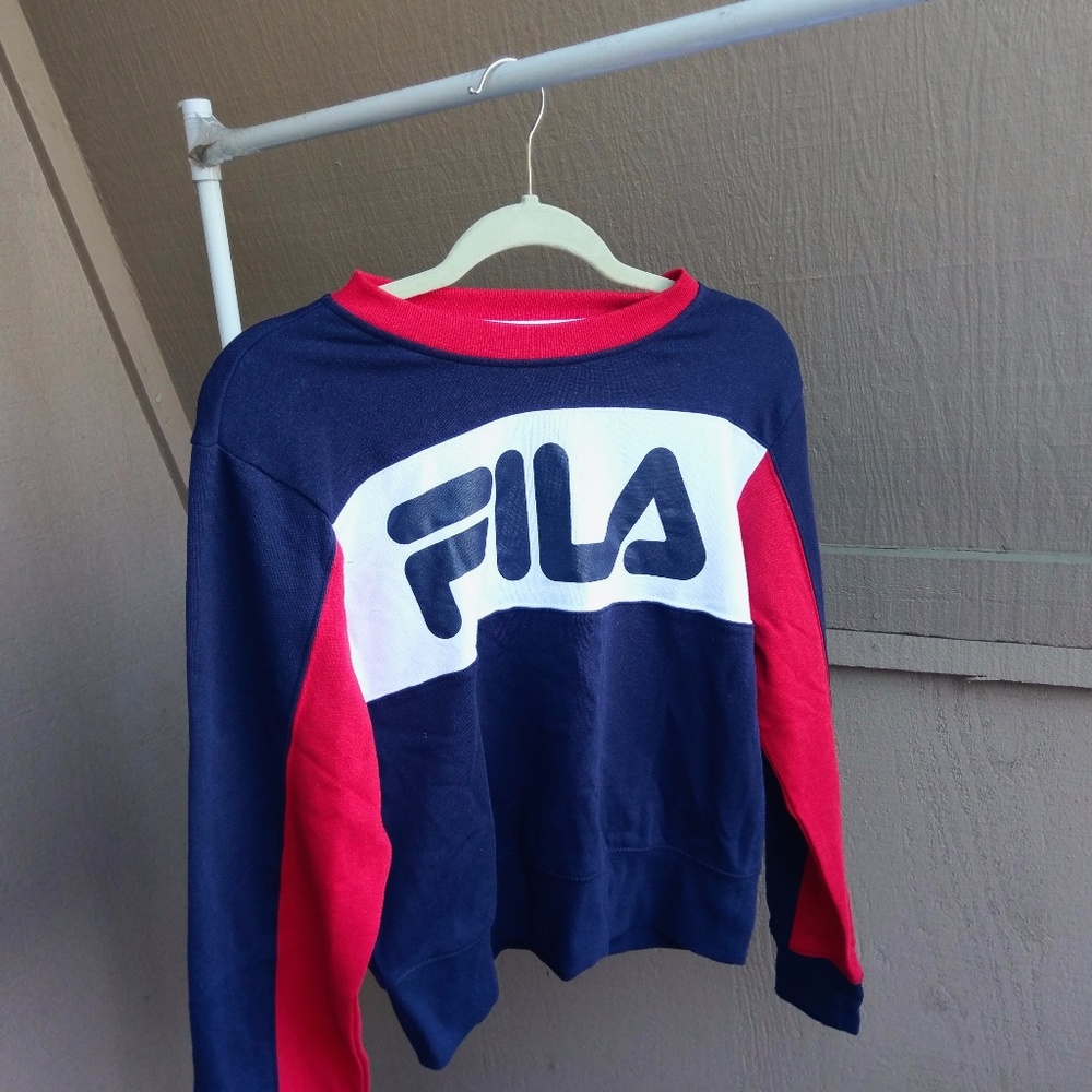 🎉HOST PICK 💠LAST ONE NWT💠 Fila Sweatshirt - Picture 8 of 8