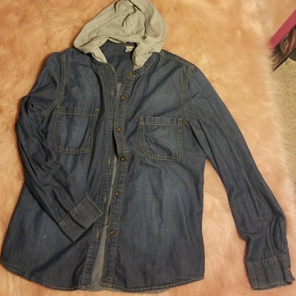 Thin Denim Jacket with hooddie