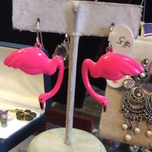 Vintage Jewelry - HOT Pink Flamingo Earrings Zoo Vintage Jewelry - HOT Pink Flamingo Earrings Zoo