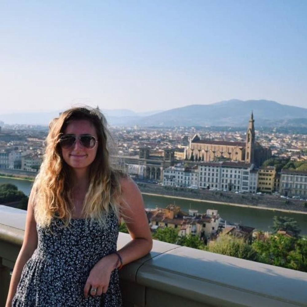 Meet your Posher, Lauren