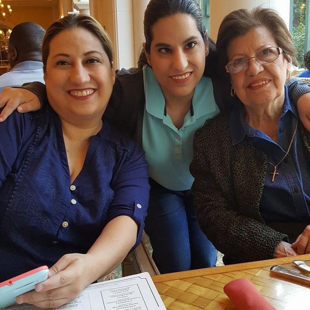 Meet your Posher, Viola