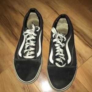 Vans old skool classic skate shoe