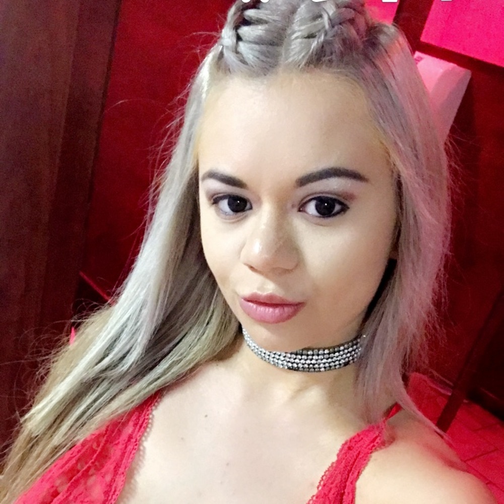 Meet your Posher, Karina