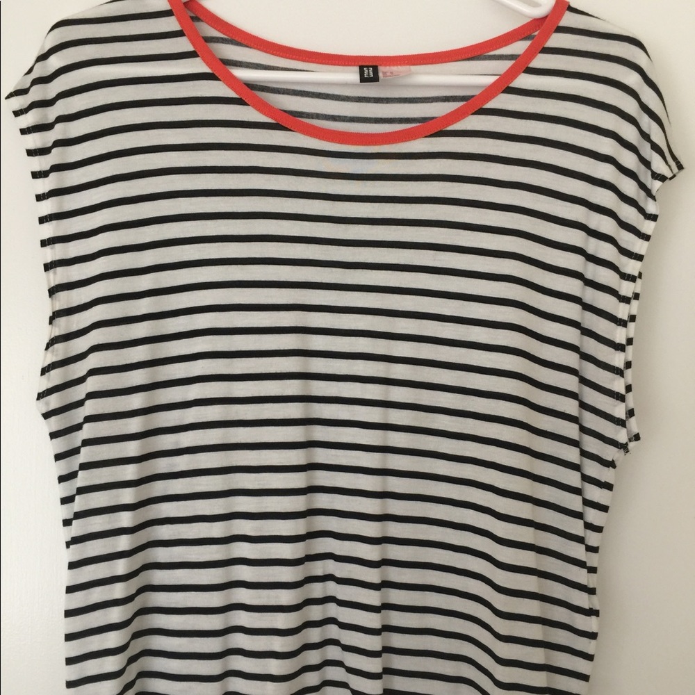 Cute striped crop top!!