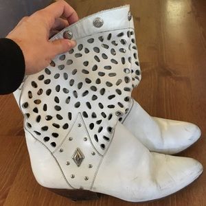 The Wild Pair Western boots