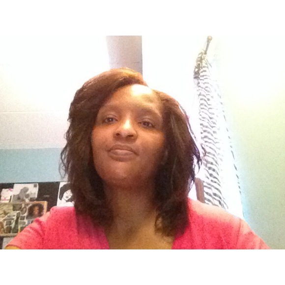 Meet your Posher, Sonia - Picture 1 of 1