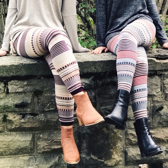 🆕🌸 Sweater Knit Leggings - Picture 2 of 6